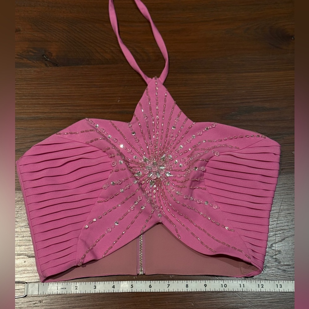 PatBO Vick Pink Star Embellished Crop Top & Pleated Shorts Set - Picture 10 of 13